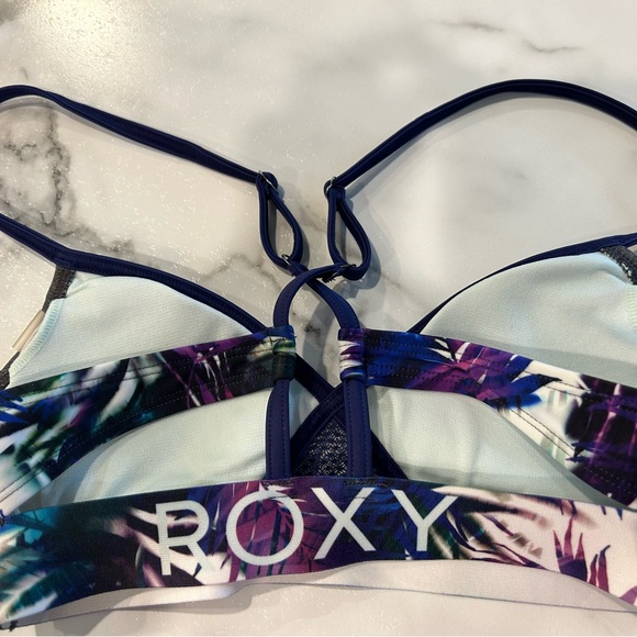 Roxy surf bra - Small - Picture 2 of 3